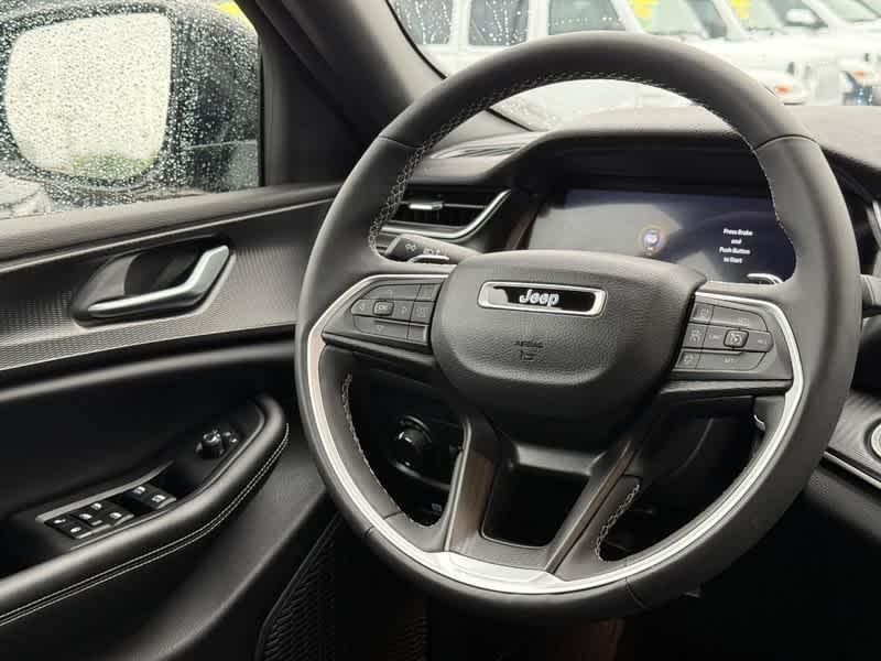 used 2023 Jeep Grand Cherokee car, priced at $34,988