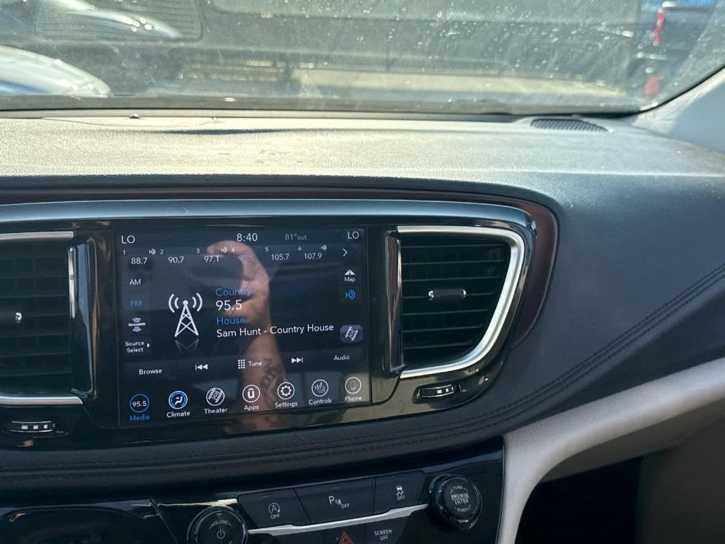 used 2018 Chrysler Pacifica car, priced at $13,988