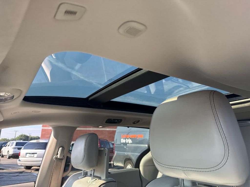 used 2018 Chrysler Pacifica car, priced at $13,988