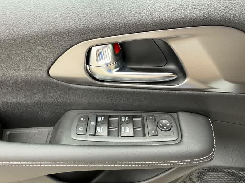 new 2026 Chrysler Voyager car, priced at $40,436