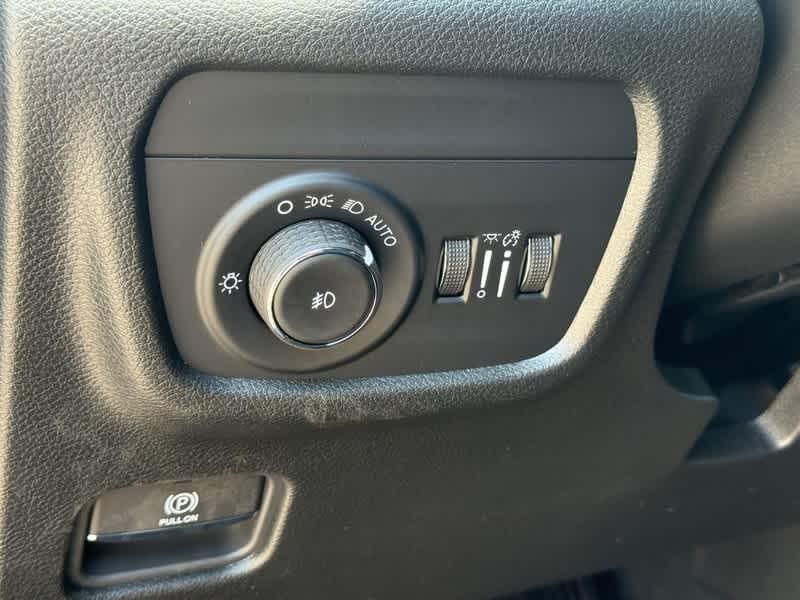 new 2025 Jeep Grand Cherokee L car, priced at $50,033