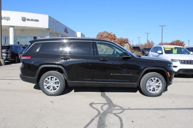 new 2024 Jeep Grand Cherokee L car, priced at $45,379