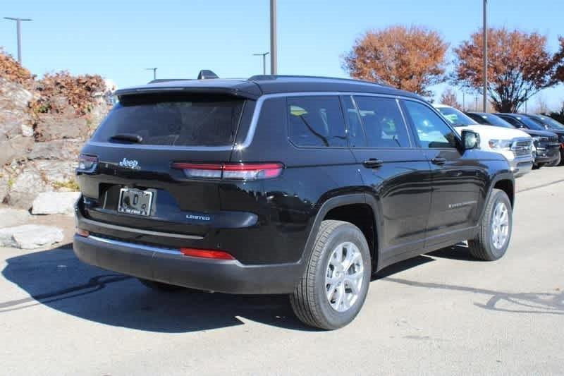 new 2024 Jeep Grand Cherokee L car, priced at $45,379