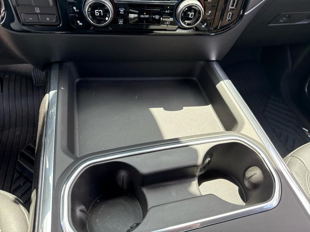 used 2025 Chevrolet Silverado 3500 car, priced at $73,988