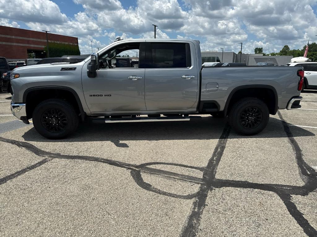 used 2025 Chevrolet Silverado 3500 car, priced at $73,988