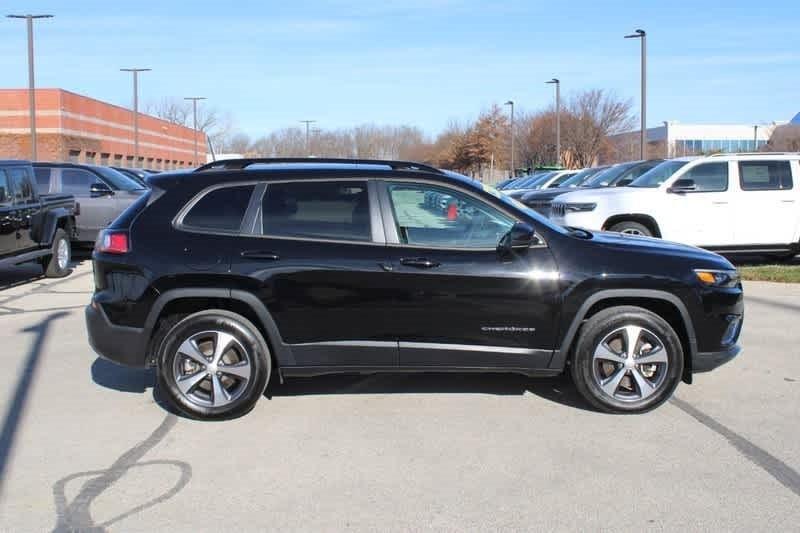 used 2022 Jeep Cherokee car, priced at $28,528