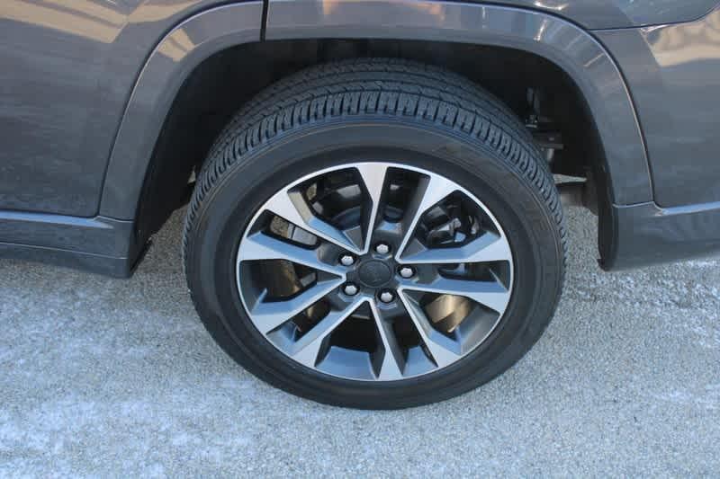 used 2021 Jeep Grand Cherokee L car, priced at $37,988