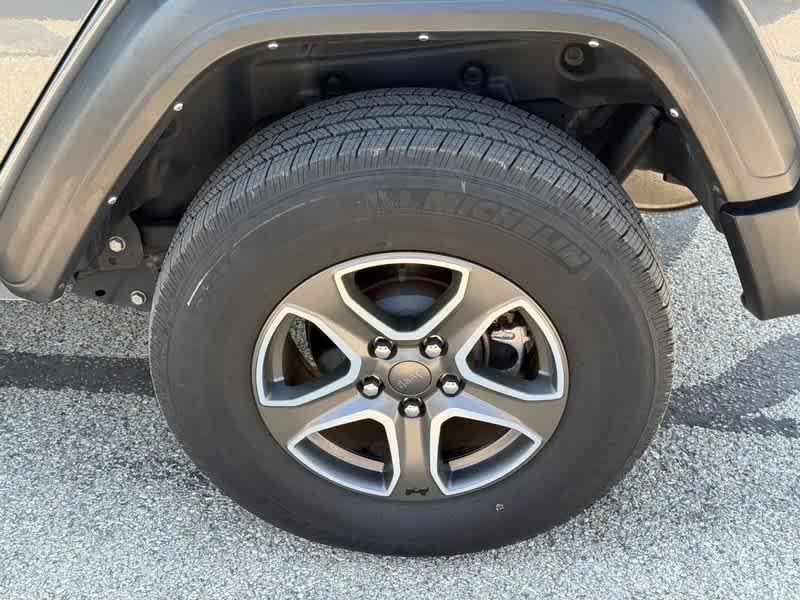 used 2021 Jeep Wrangler Unlimited car, priced at $32,252