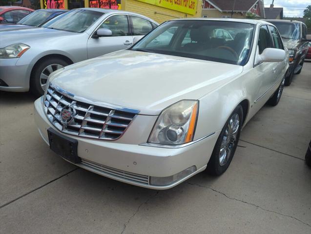 used 2009 Cadillac DTS car, priced at $5,988