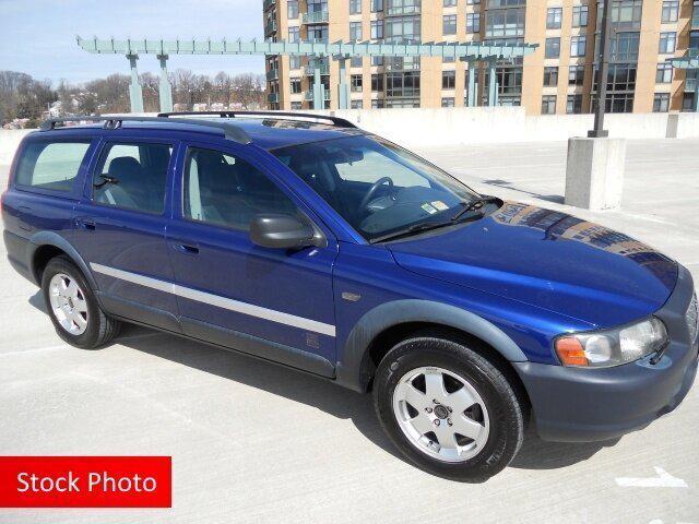 used 2002 Volvo V70 car