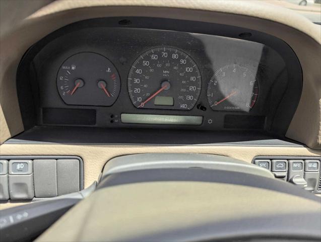 used 2001 Volvo C70 car, priced at $6,988
