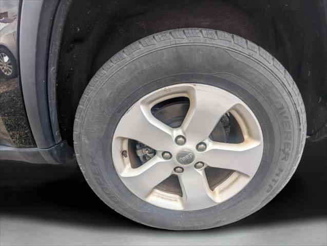 used 2013 Jeep Grand Cherokee car, priced at $8,988