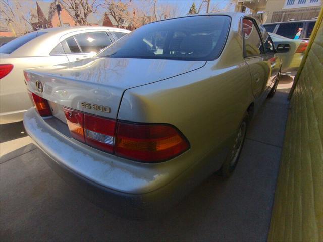 used 1999 Lexus ES 300 car