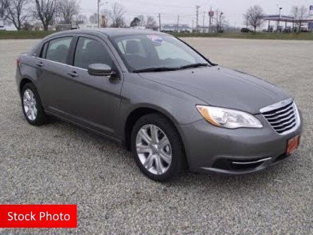 used 2012 Chrysler 200 car