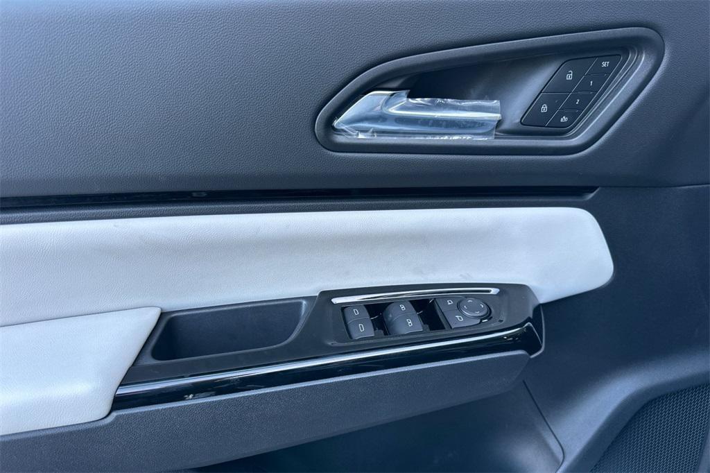 new 2025 Honda Prologue car, priced at $56,605