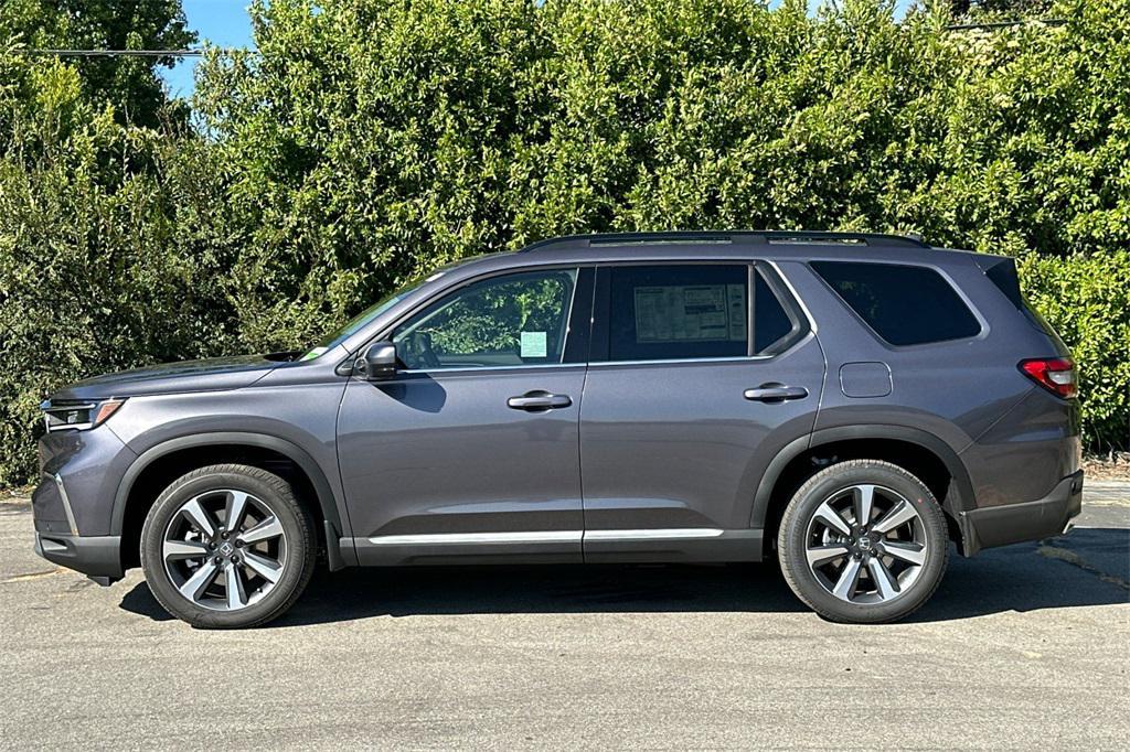 new 2025 Honda Pilot car, priced at $51,095