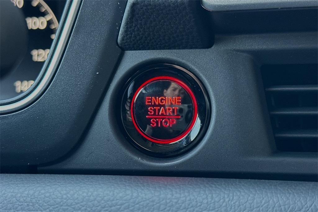 new 2025 Honda Pilot car, priced at $51,095