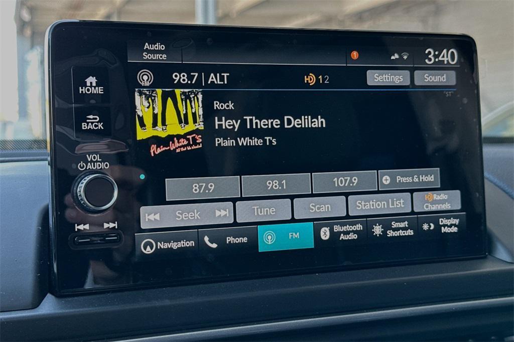 new 2025 Honda Pilot car, priced at $51,095