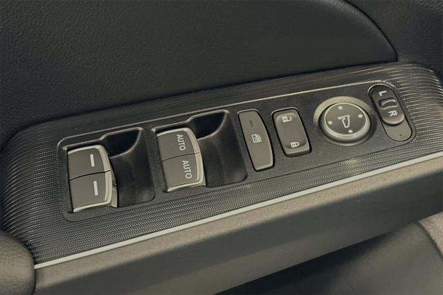 new 2025 Honda Civic Hybrid car, priced at $33,555