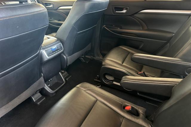 used 2018 Toyota Highlander car, priced at $25,298