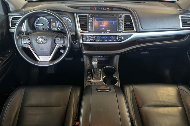 used 2018 Toyota Highlander car, priced at $25,298