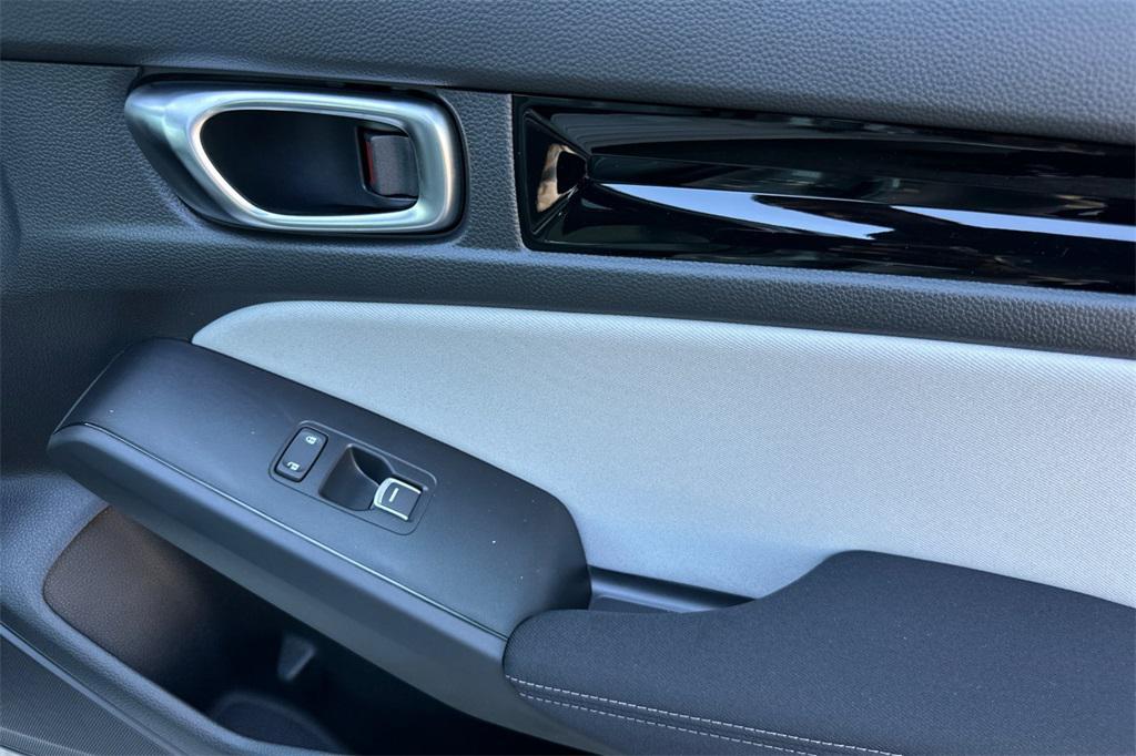 new 2026 Honda Civic Hybrid car, priced at $30,900