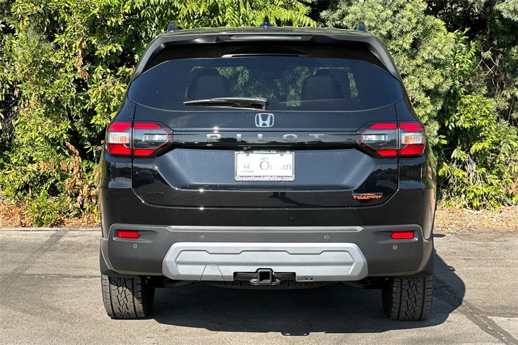 new 2025 Honda Pilot car, priced at $50,895
