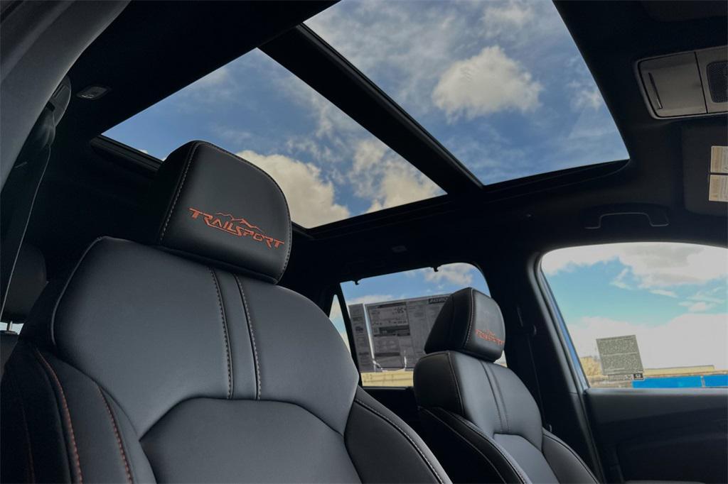 new 2025 Honda Pilot car, priced at $50,895