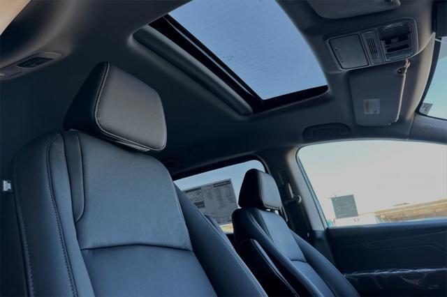 new 2025 Honda Odyssey car, priced at $44,125
