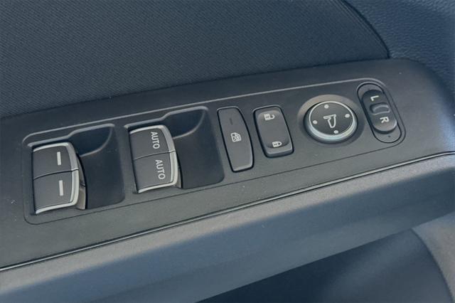 new 2025 Honda Civic Hybrid car, priced at $30,100