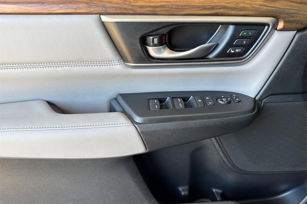 used 2018 Honda CR-V car, priced at $24,554