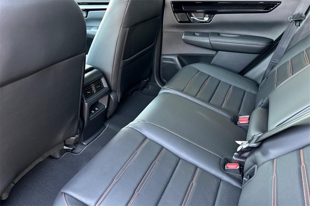 new 2026 Honda CR-V Hybrid car, priced at $43,645
