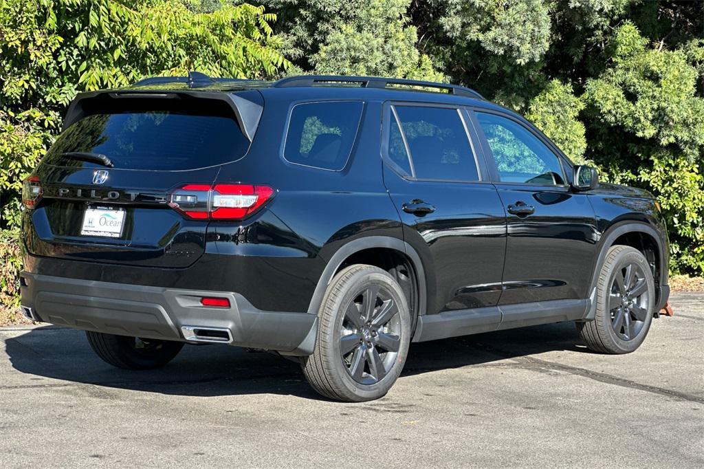 new 2025 Honda Pilot car, priced at $41,695