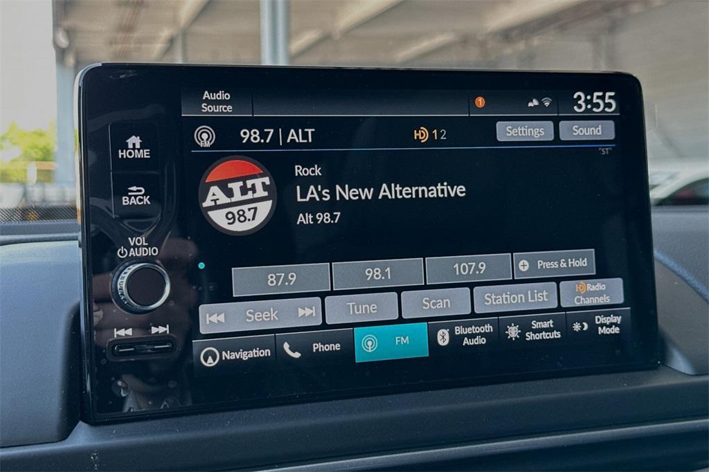 new 2025 Honda Pilot car, priced at $57,215