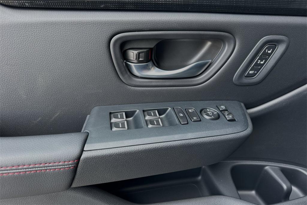 new 2025 Honda Pilot car, priced at $57,215