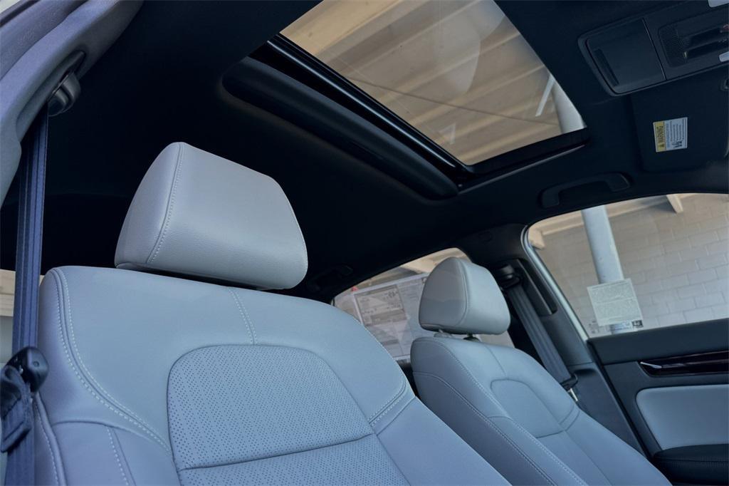 new 2025 Honda Civic Hybrid car, priced at $33,555