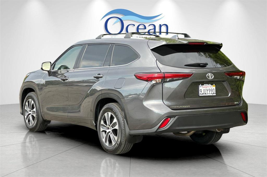 used 2023 Toyota Highlander car, priced at $34,937
