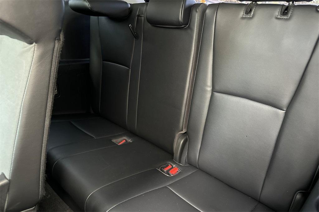 used 2023 Toyota Highlander car, priced at $34,937