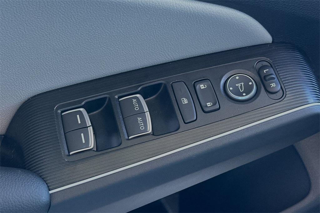 new 2025 Honda Civic Hybrid car, priced at $33,555