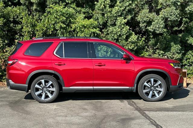 new 2025 Honda Pilot car, priced at $49,405