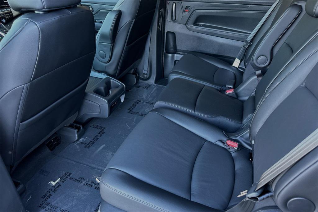 new 2025 Honda Odyssey car, priced at $44,125