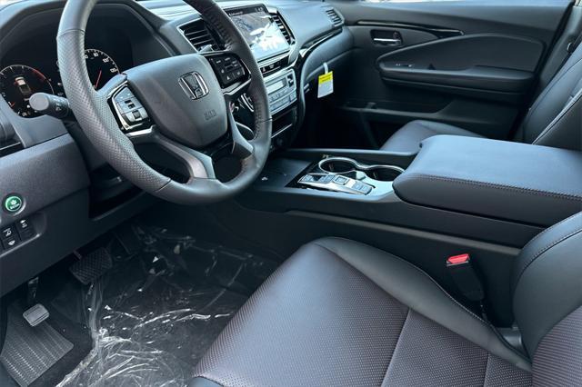 new 2025 Honda Ridgeline car, priced at $50,180