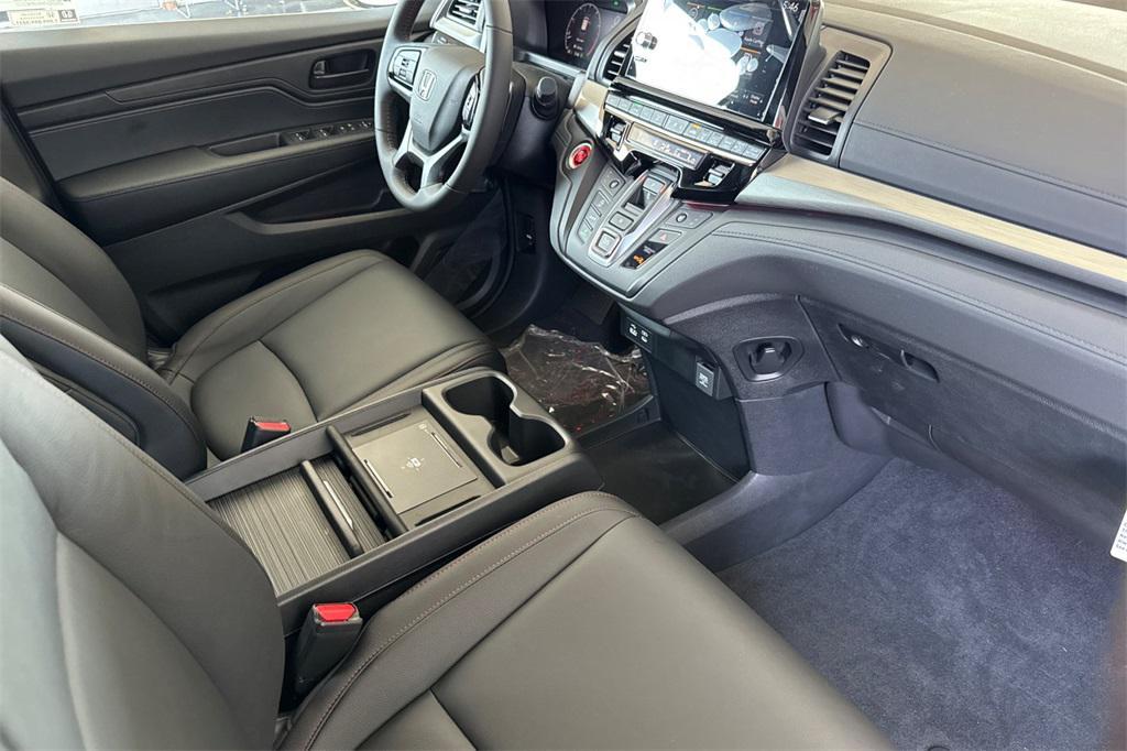 new 2026 Honda Odyssey car, priced at $45,845