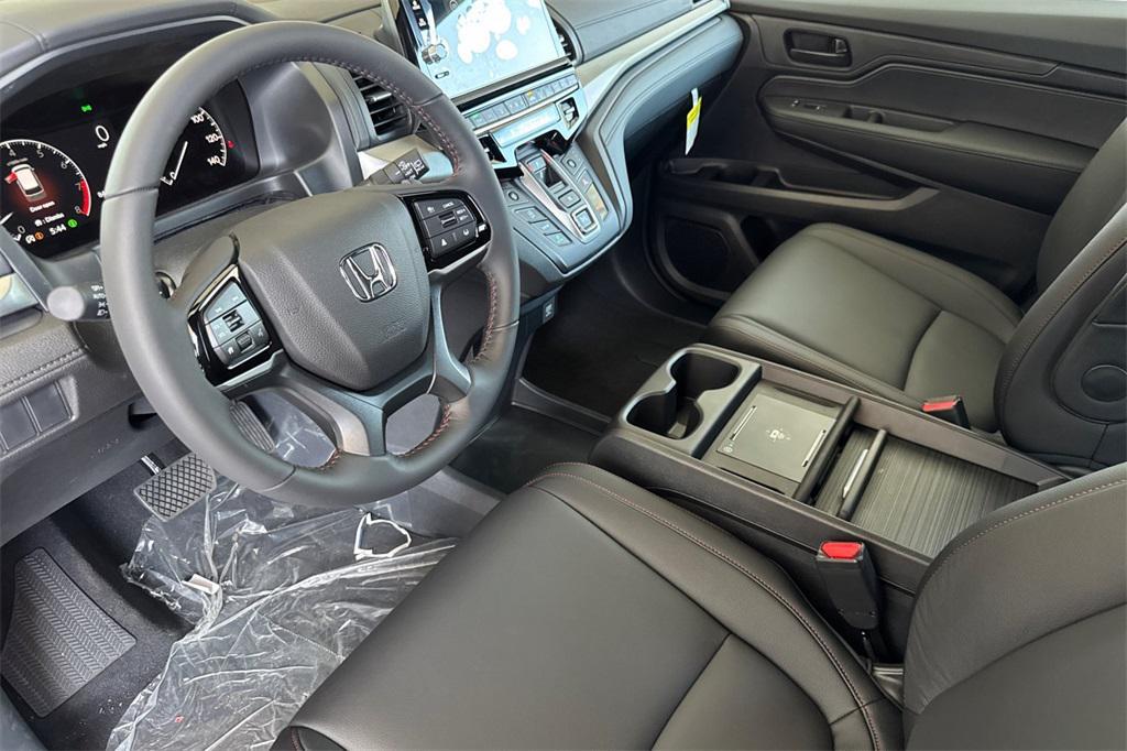 new 2026 Honda Odyssey car, priced at $45,845