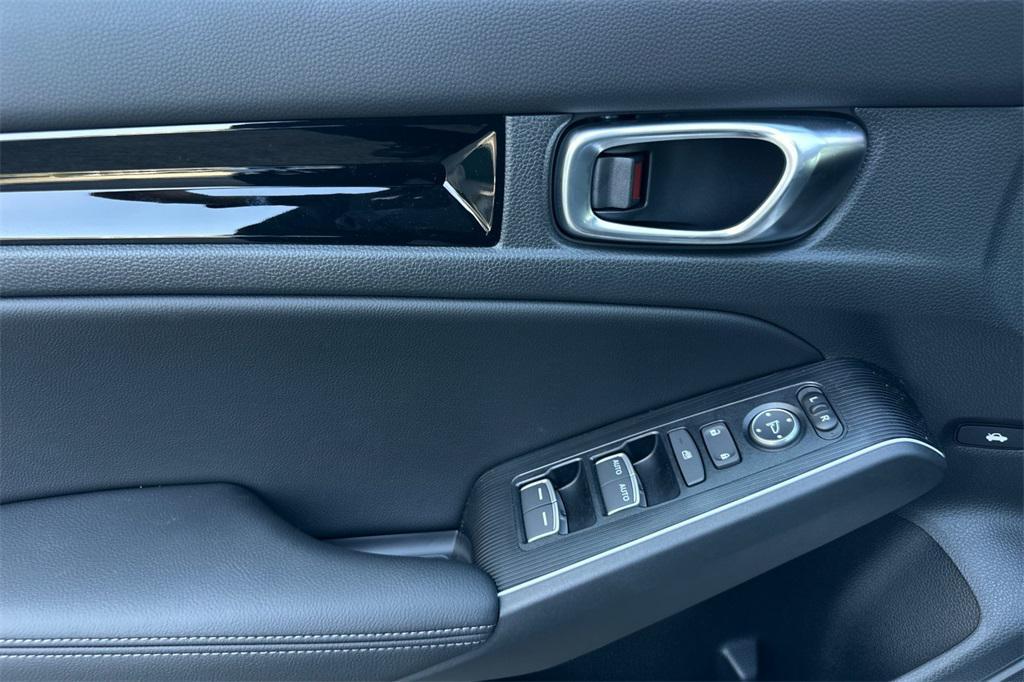 new 2026 Honda Civic Hybrid car, priced at $33,490
