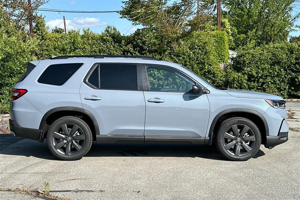 new 2025 Honda Pilot car, priced at $42,150