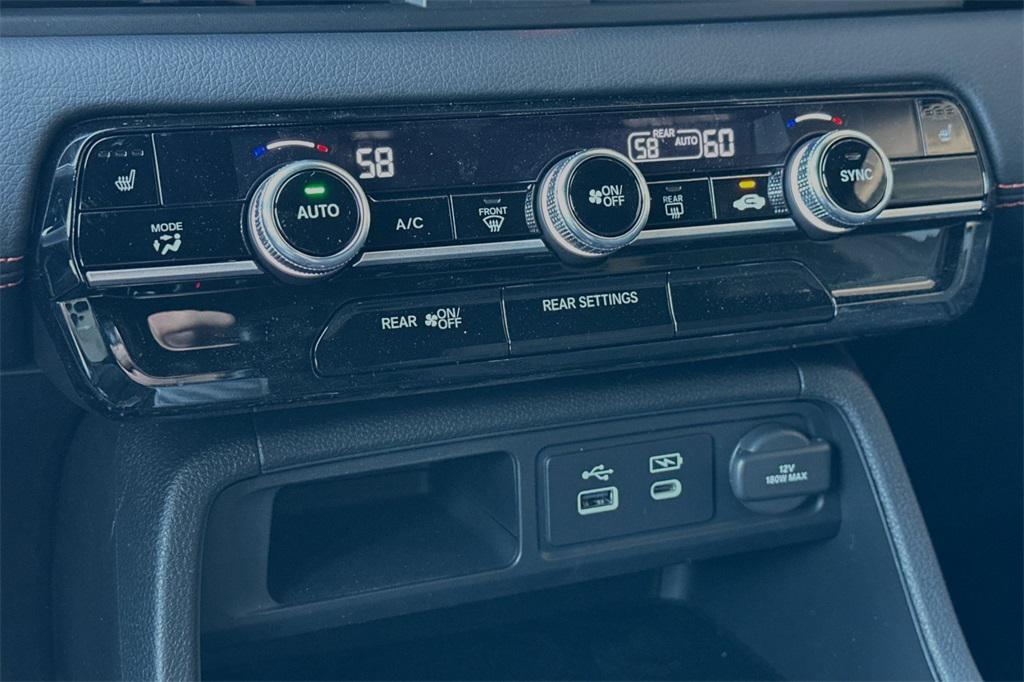new 2025 Honda Pilot car, priced at $42,150