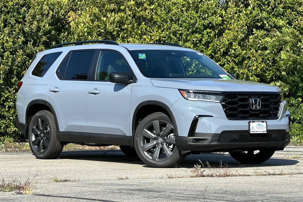 new 2025 Honda Pilot car, priced at $42,150