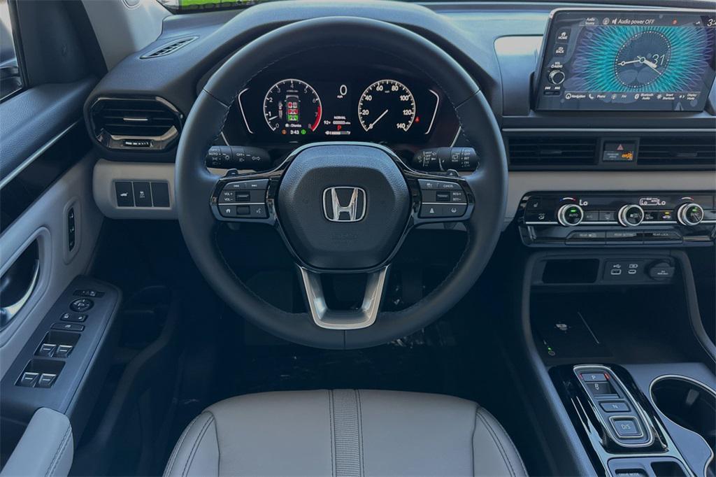 new 2025 Honda Pilot car, priced at $48,950