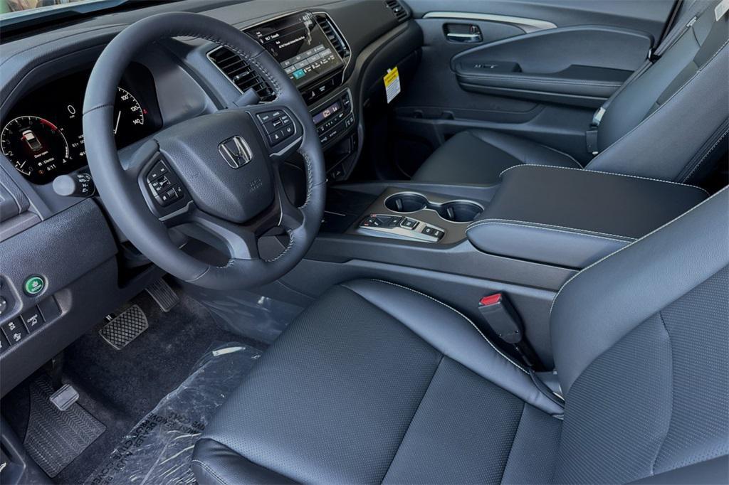new 2025 Honda Ridgeline car, priced at $47,385